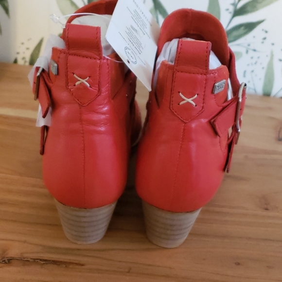 Booties - Picture 3 of 3